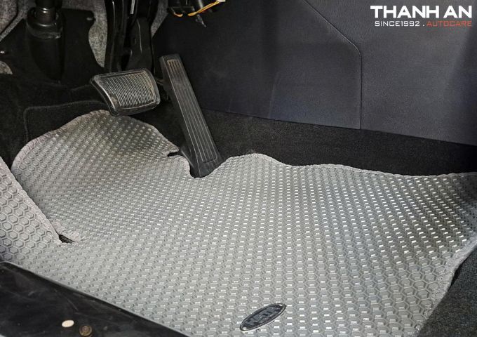 Thảm lót sàn ô to bằng nhựa